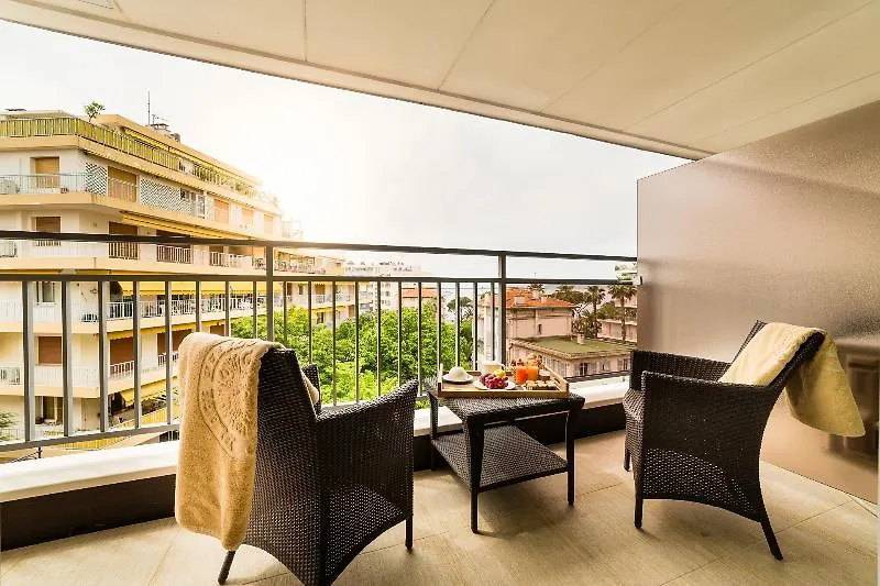 Hotel Helios Juan-les-Pins
